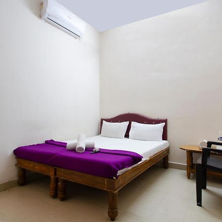 Hotel Sri Sai Balaji Hyderabad Exterior photo