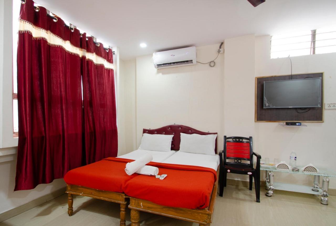 Hotel Sri Sai Balaji Hyderabad Exterior photo