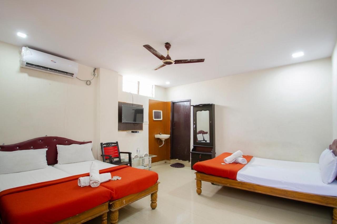 Hotel Sri Sai Balaji Hyderabad Exterior photo